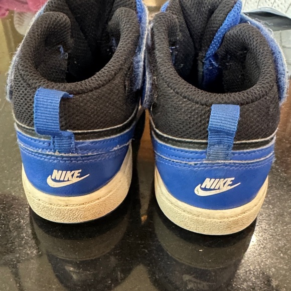 Nike Court Borough Mid 2 Little Kids' Shoes - Picture 4 of 9